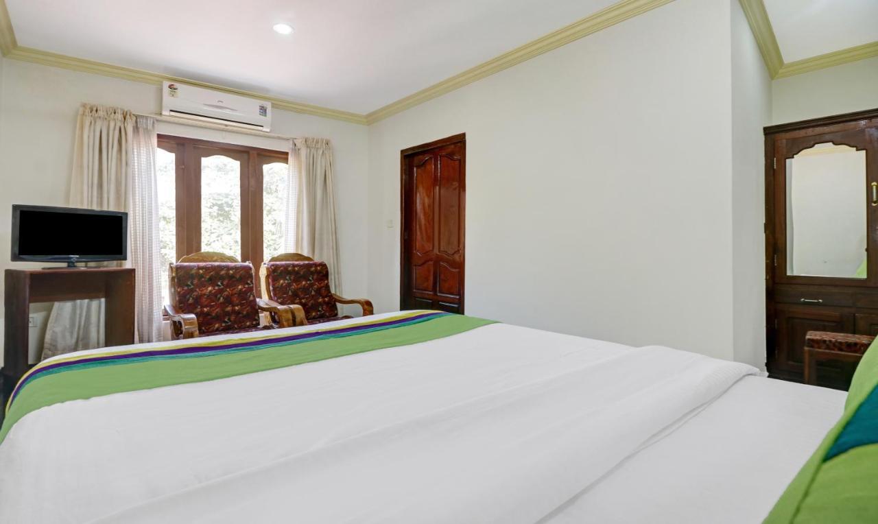 Itsy Hotels The Waters Edge Beach Resort Ковалам Екстериор снимка