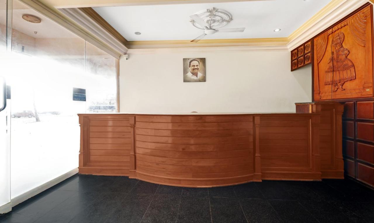 Itsy Hotels The Waters Edge Beach Resort Ковалам Екстериор снимка